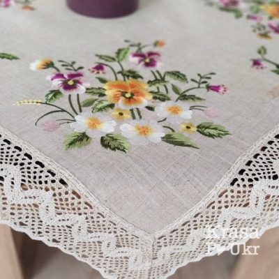 Скатертина 90*90 см на стіл лляна “квітковий букет”, дизайн “Літо” – біла або натуральна
