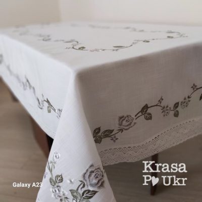 Скатертина на стіл білого кольору "Пастельно-сірі троянди" #304 (150*220 см)