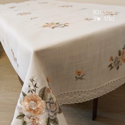 Скатертина з білого льону з квітковим візерунком “Пастельні квіти”, модель #841, розміри 150×220 см і 180×280 см.