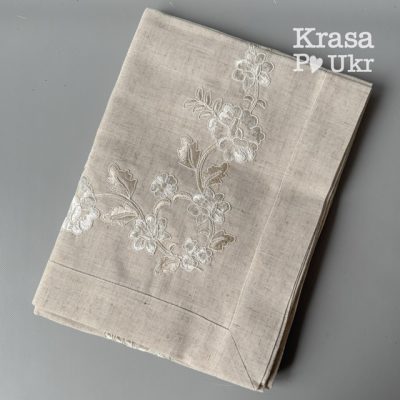 Класична лляна скатертина з вишивкою “Молочні мальви”, модель #275, 150×220 см.