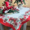 #1287 Скатертина 90*90 см, “Класика Різдва” з шишками, калиною та хвоєю