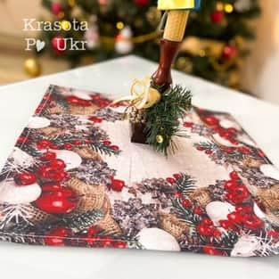 #2816 Серветка 40*40 см, “Різдвяна історія” з яблучками, хвоєю та калиною