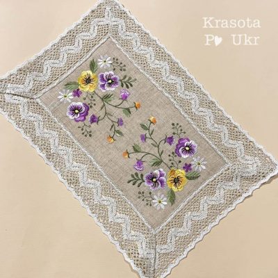 Прямокутна серветка 46×32 см з льону з дизайном “Матіоли”