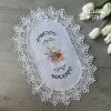 Білий атласний рушник з мереживом, вишита “нарцис та писанки” (42*30 см)