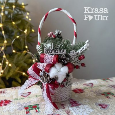 Великодня скатертина 90*90 см, “Пастельна квіткова корзинка” в оливково-коричневих тонах
