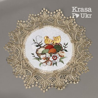 Атласна дитяча серветка “Курчатко в барвах” (30 см)