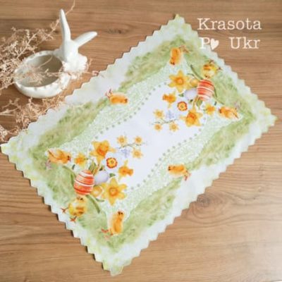 Серветка “Курча з нарцисами” 40*30 см, салатова