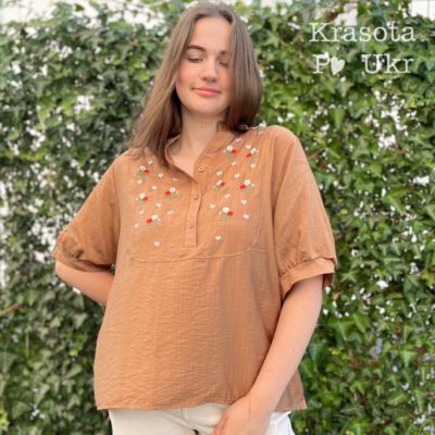 Сорочка коричнева з коротким рукавом, мінімалістична вишивка (розмір XL-2XL)
